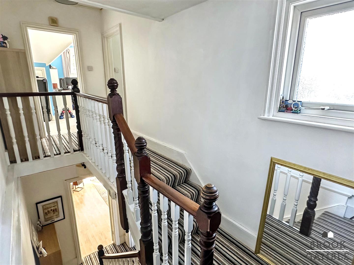 3 Bedroom Maisonette. Vicarage Road in Eastbourne,  23